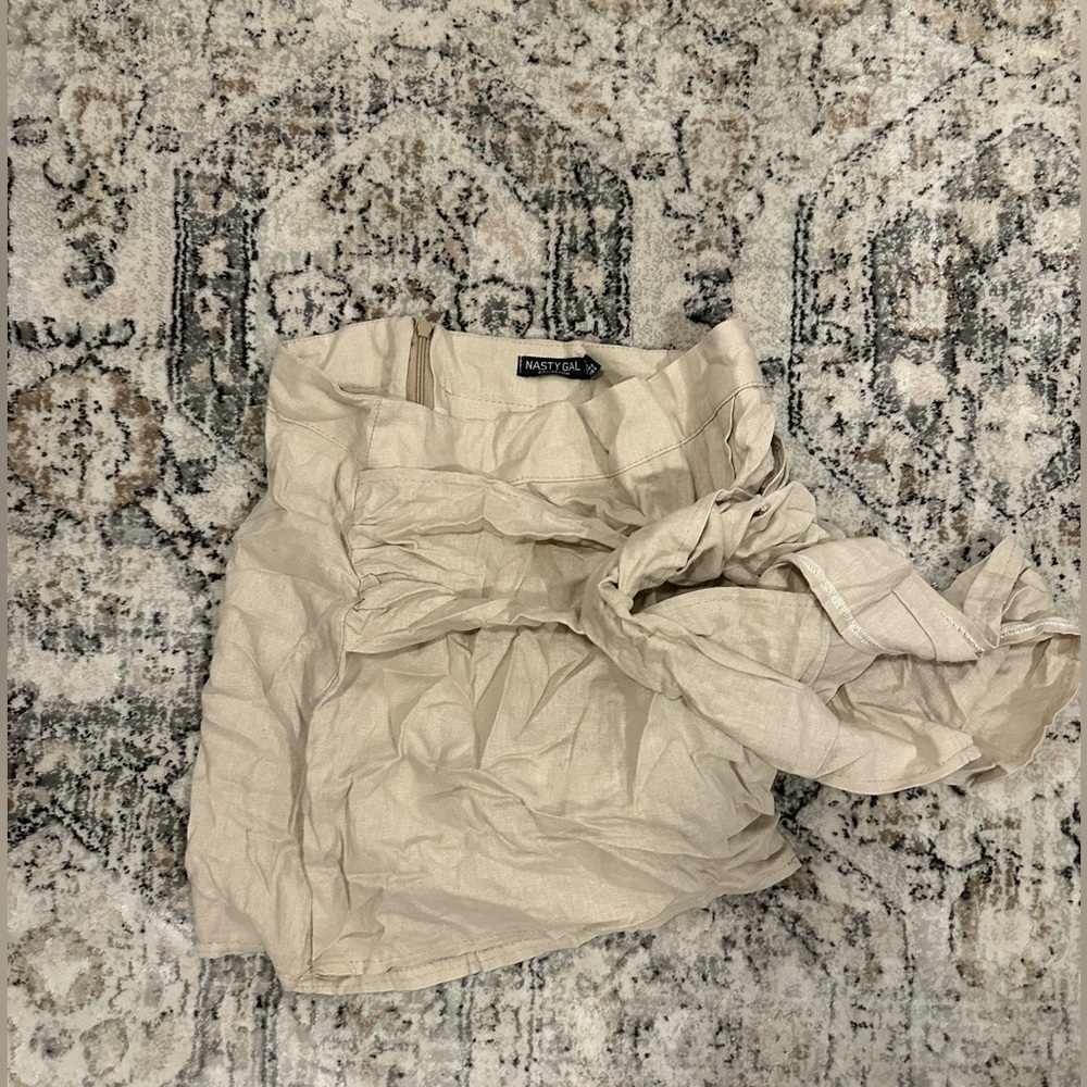 NEVER WORN - nastygal skort with tie waist